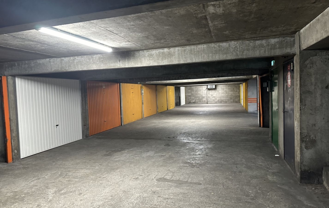 IRINA IMMOBILIER : Garage / Parking | SAINT-ETIENNE (42000) | 13 m2 | 10 000 € 