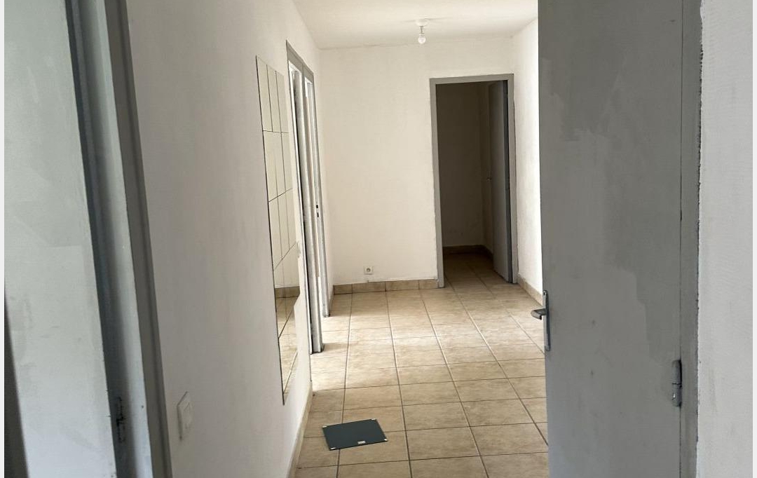 IRINA IMMOBILIER : Appartement | SAINT-ETIENNE (42000) | 122 m2 | 105 000 € 